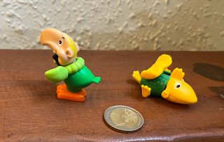 2 FIGURAS KINDER PÁJARO CANTANTE Y PÁJARO PEZ