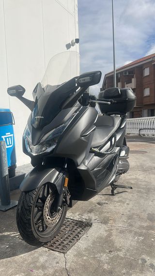 Honda Forza 125cc Negra