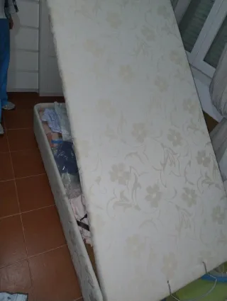 Canapé abatible tapizado