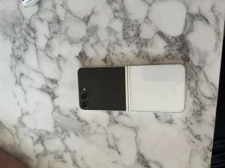 Samsung Galaxy Z Flip 7 256GB Bianco