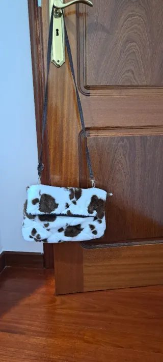 Disfraz Vaca Peluche Abrigo y Bolso