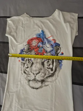 Maglietta donna tigre con fiori