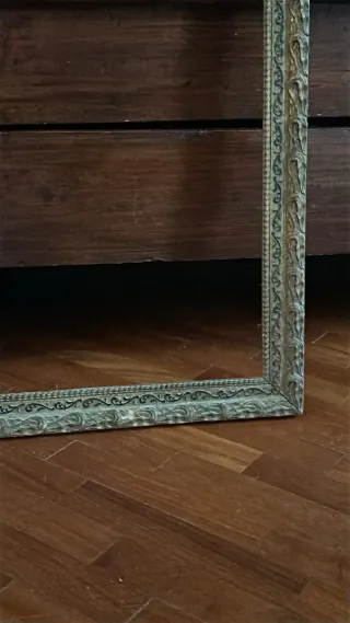 Cornice antica dorata.fine 800