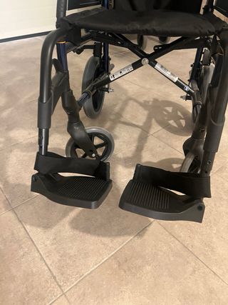 Silla de ruedas NUEVA.