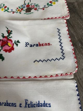 5 Bolsas Linho Bordadas à Mão