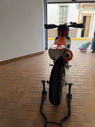 KTM 450 SMR 2024 Supermotard nueva