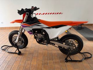 KTM 450 SMR 2024 Supermotard nueva