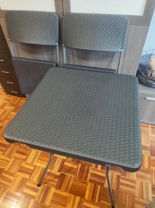 Mesa y 2 Sillas Plegables Terraza