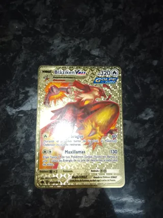 4 Cartas Pokémon VMAX