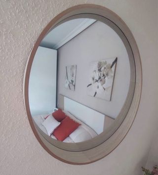 Espejo redondo madera.