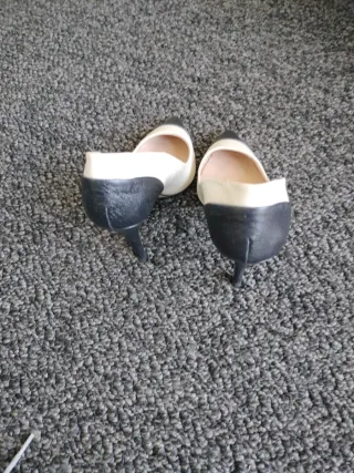 Zapatos de tacón Zara Basic