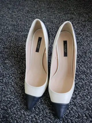 Zapatos de tacón Zara Basic