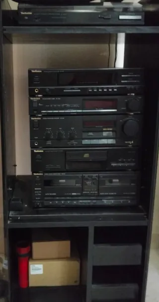 Tocadiscos Technics con Mueble