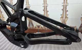 Quadro Enduro Full Carbono Novo