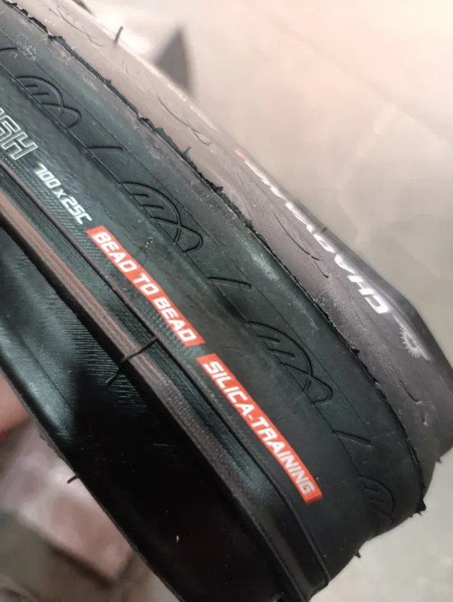 2 x Pneumatico Chaoyang Fly Fish 700x25