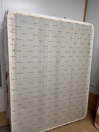 Vendo 2 canapés + 1 colchón (junto o por separado)