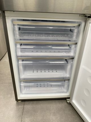 Nevera marca Samsung 202/60cm clase A++ con garant