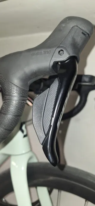 Grupo shimano DI2 105