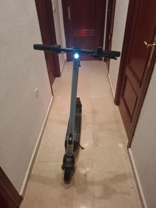 Patinete Eléctrico Gris