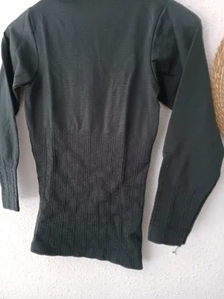 Camiseta térmica manga larga + regalo