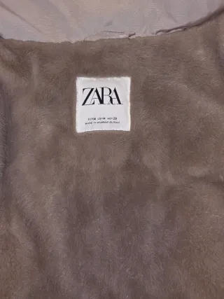 Chaqueta Zara beige mujer con capucha