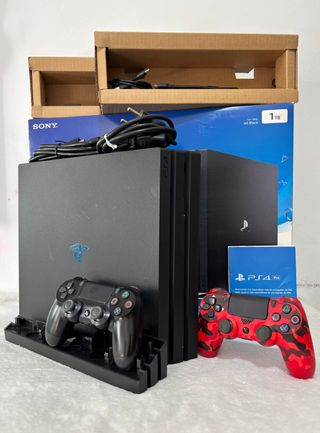 PS4 Pro 1TB Negra + Accesorios