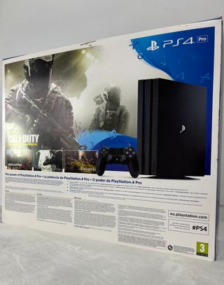 PS4 Pro 1TB Negra + Accesorios