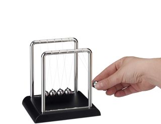 Pendolo di Newton Relaxdays, Decorazione per Scrivania, 5 sfere