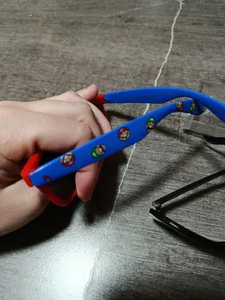 2 Gafas de sol infantiles Mario Bros y marvel