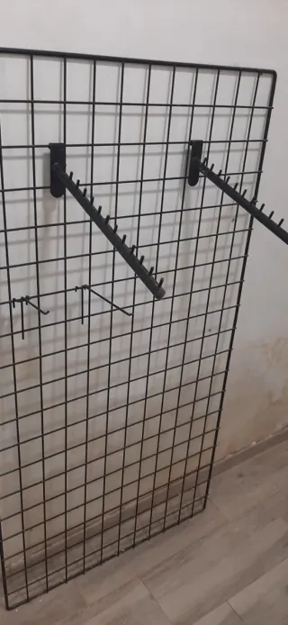 Colgador pared para tienda más ganchos