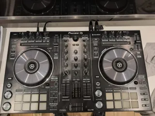 Controlador DJ Pioneer DDJ-RR
