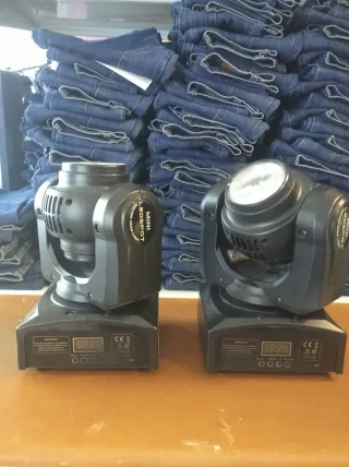 Pareja Cabezal móvil LEDSPOT