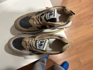 Zapatillas mujer sin estrenar marrones y grises