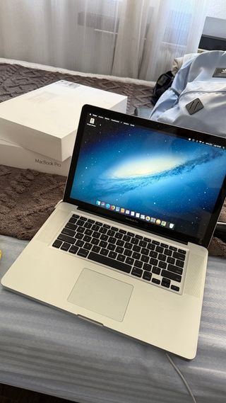 Apple MacBook Pro Plata