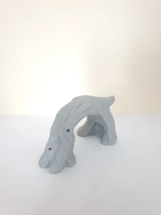 Adorno para terrario gris