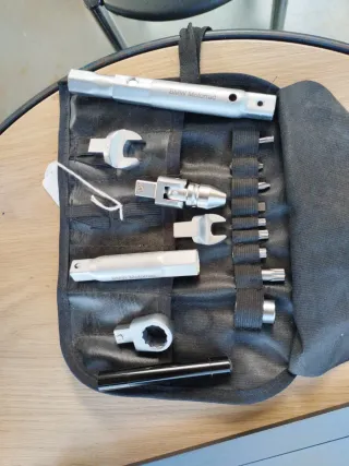 Kit Herramientas BMW 71608523399