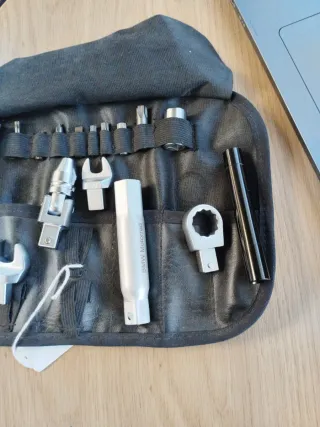 Kit Herramientas BMW 71608523399