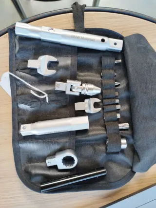 Kit Herramientas BMW 71608523399