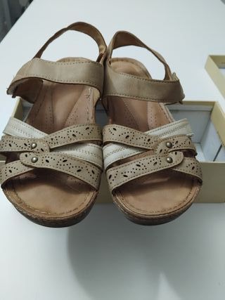 Sandalias piel beige/blanco T.37