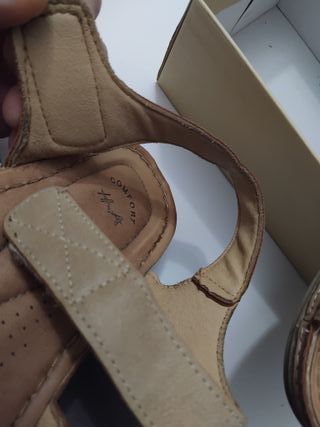 Sandalias piel beige/blanco T.37