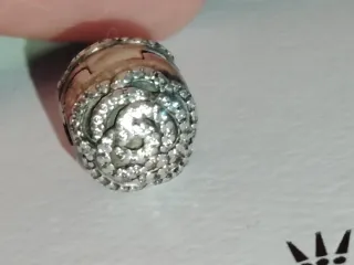 Charm clip Pandora Rosa con Zirconi