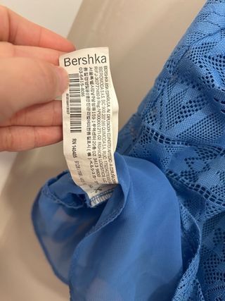 Top azul Bershka bsk&you encaje y gasa – talla S
