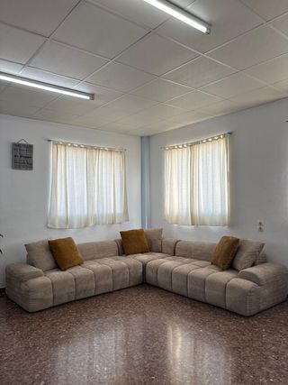 Sofa nuevo color beige