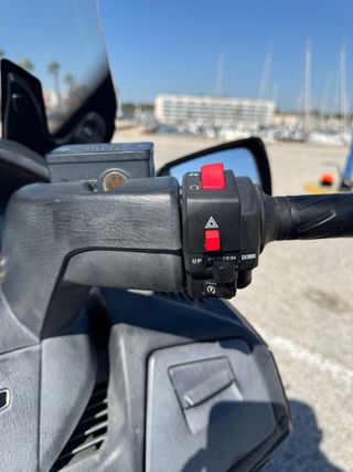 Suzuki Burgman Executive 650cc