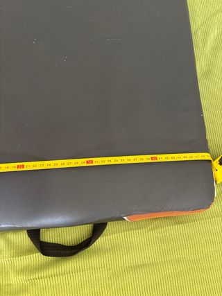 Cuscino antidecubito grigio e arancione