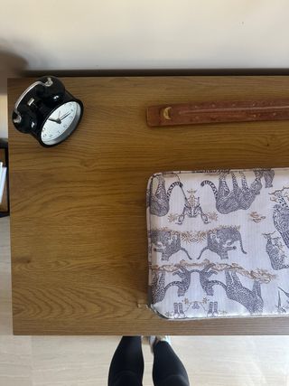 Escritorio Jysk Madera y Metal