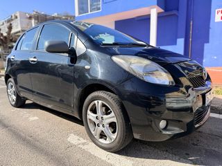 Toyota Yaris 2011