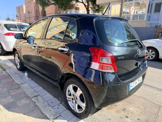 Toyota Yaris 2011