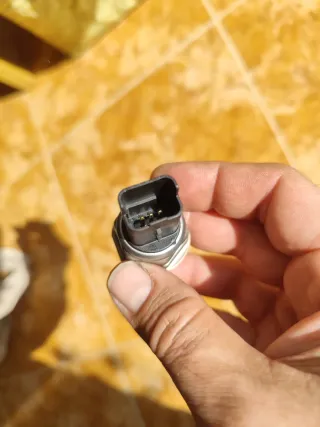 Sensor Presión Combustible RIDEX 3942S0043