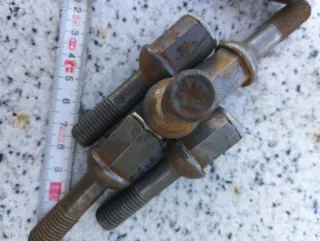 Tornillos llantas aluminio Mercedes